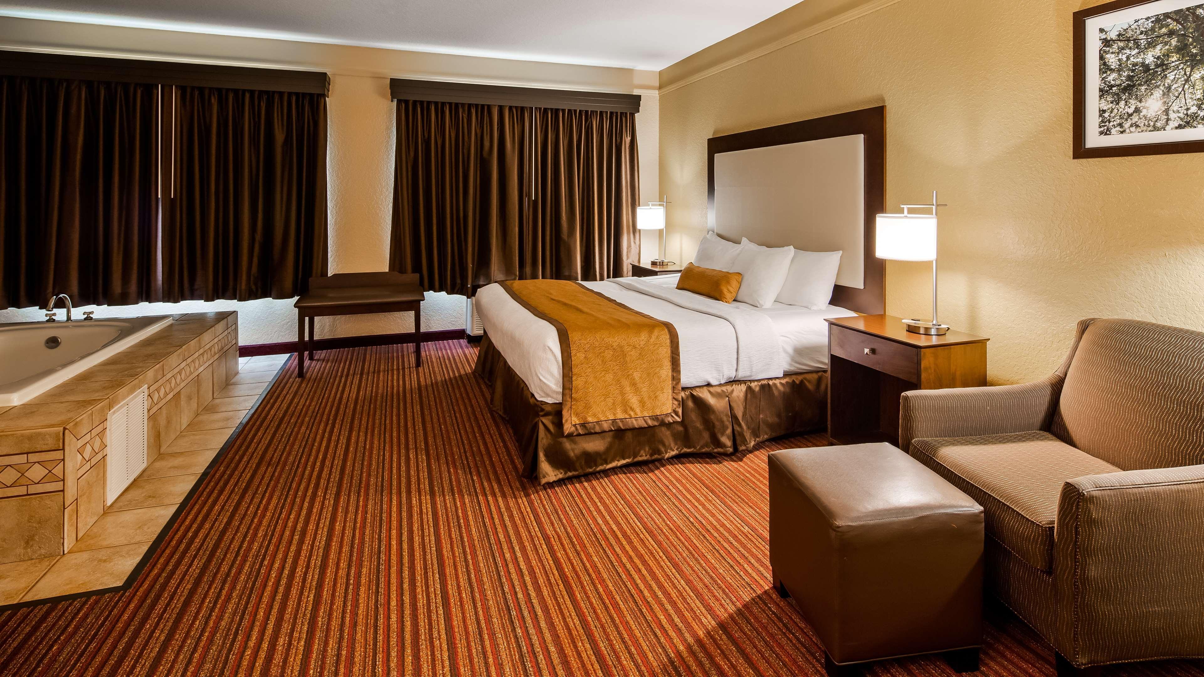 Best Western Plus Strawberry Inn & Suites Knoxville Eksteriør bilde