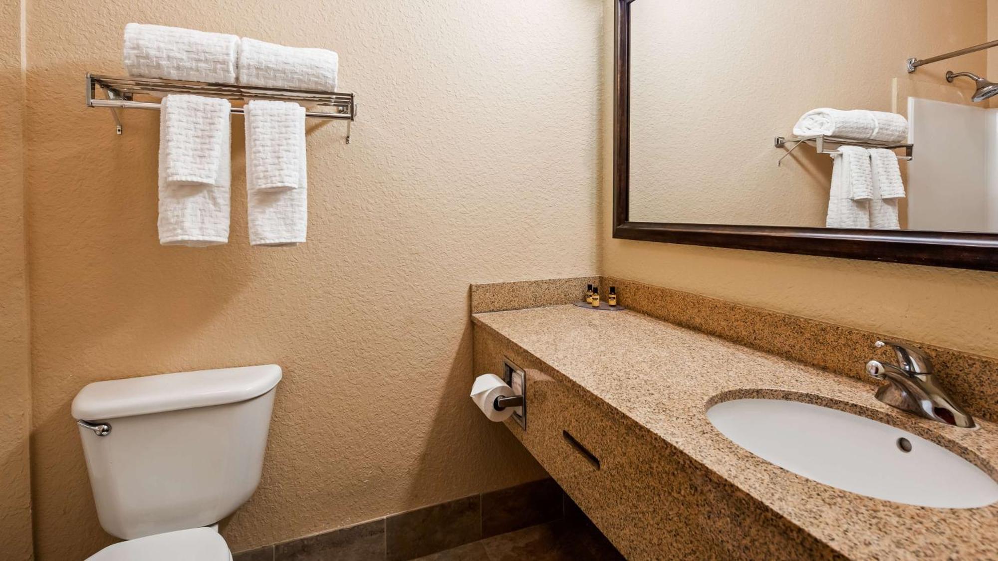 Best Western Plus Strawberry Inn & Suites Knoxville Eksteriør bilde