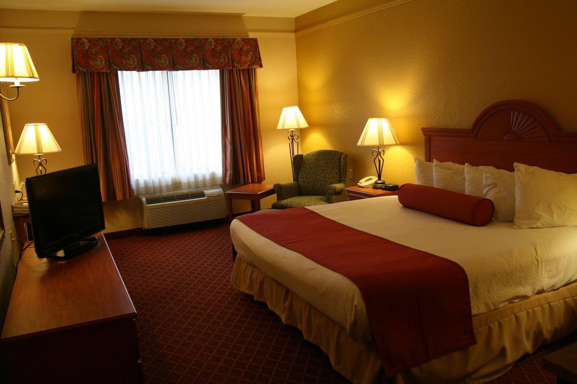 Best Western Plus Strawberry Inn & Suites Knoxville Eksteriør bilde