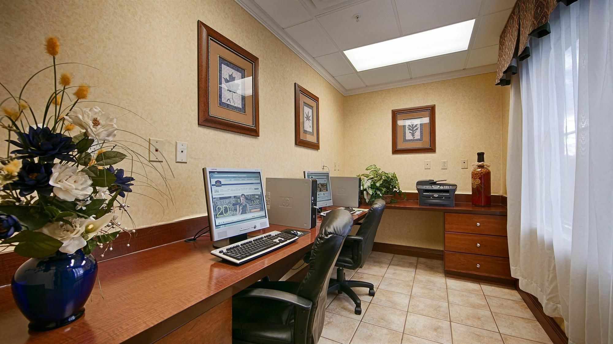 Best Western Plus Strawberry Inn & Suites Knoxville Eksteriør bilde